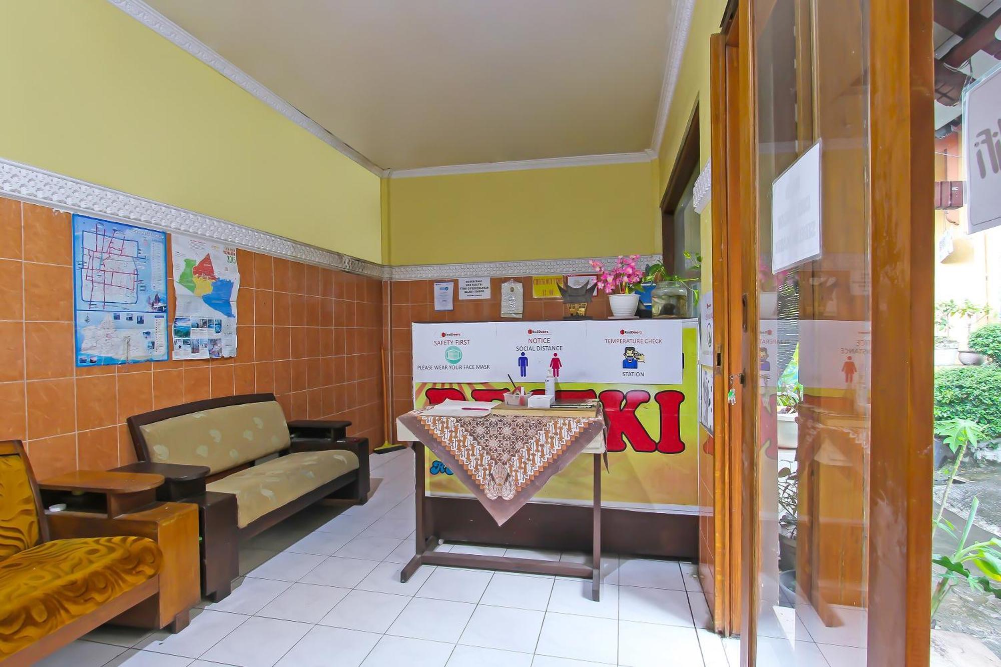 Spot On 91911 Rejeki Homestay Syariah Malioboro 요그야카르타 외부 사진
